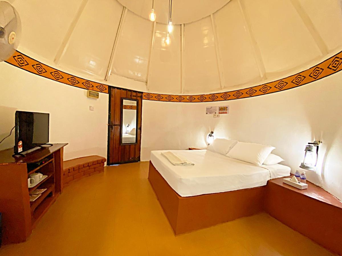 Eagle Ranch Resort Port Dickson Extérieur photo