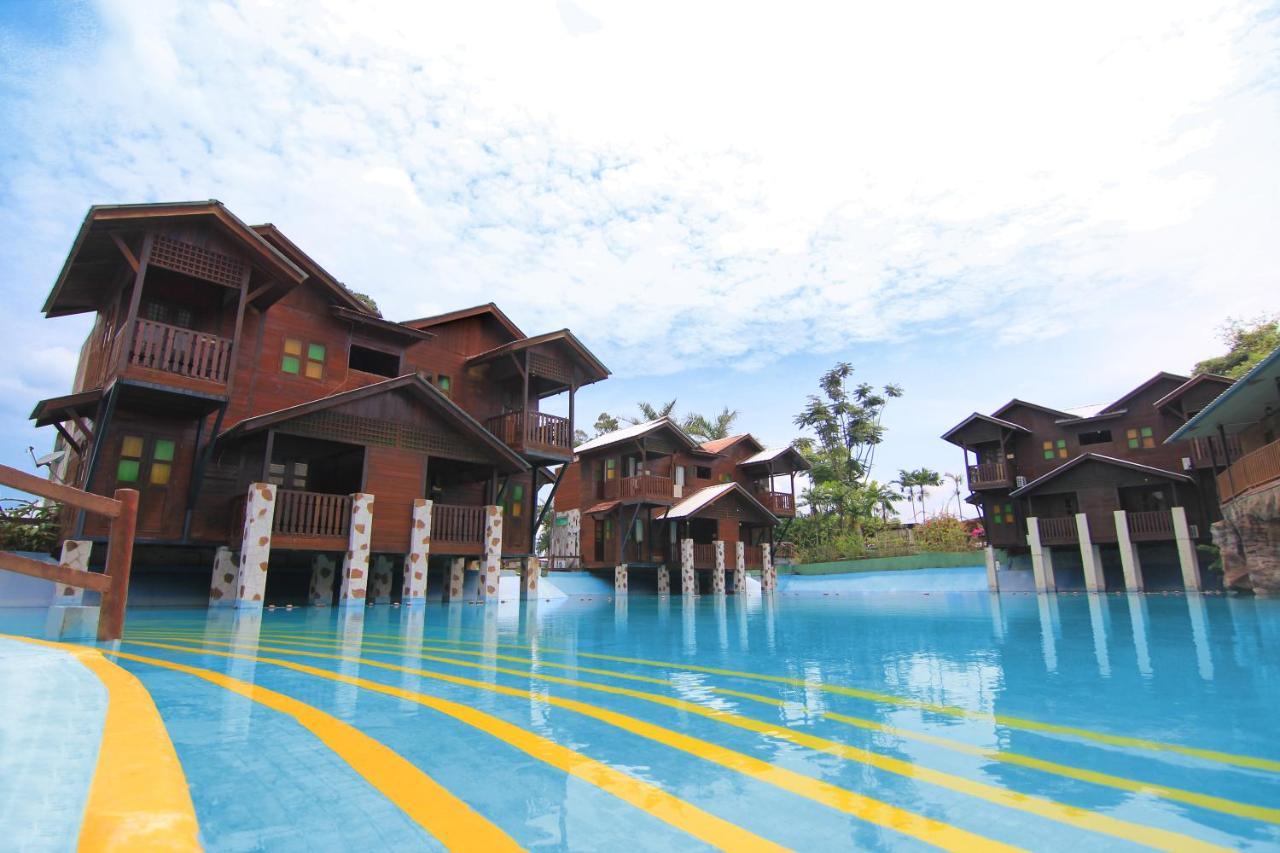 Eagle Ranch Resort Port Dickson Extérieur photo