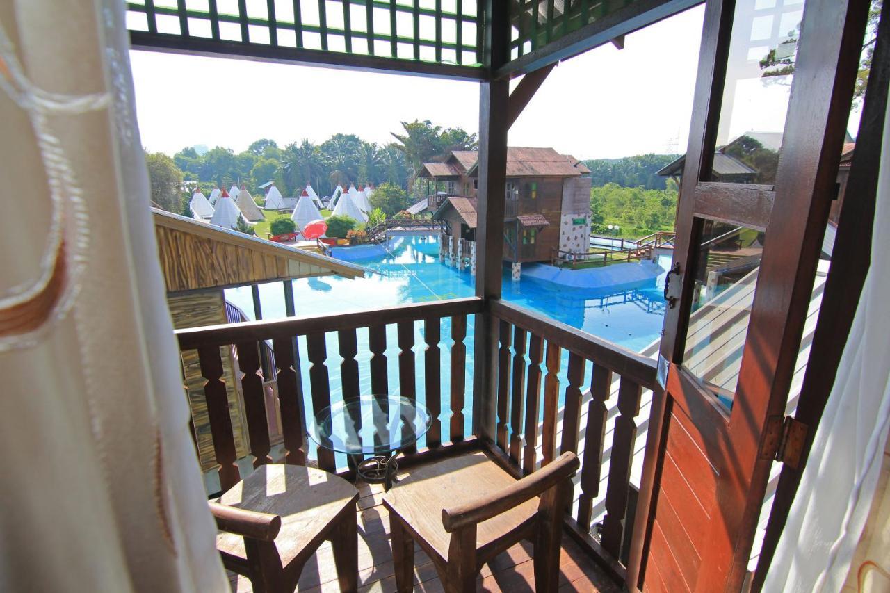 Eagle Ranch Resort Port Dickson Extérieur photo